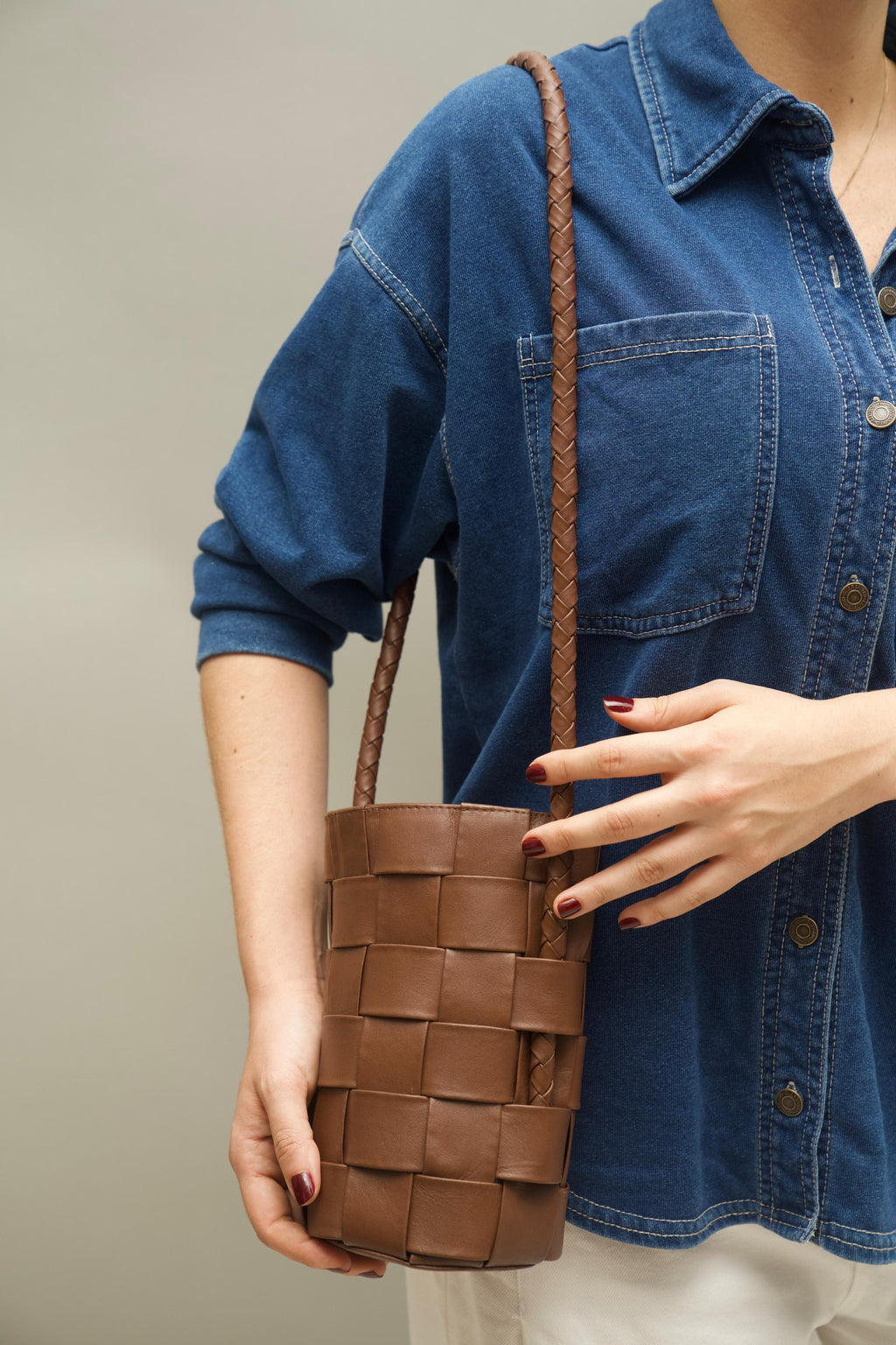 Bucket bag chocolate